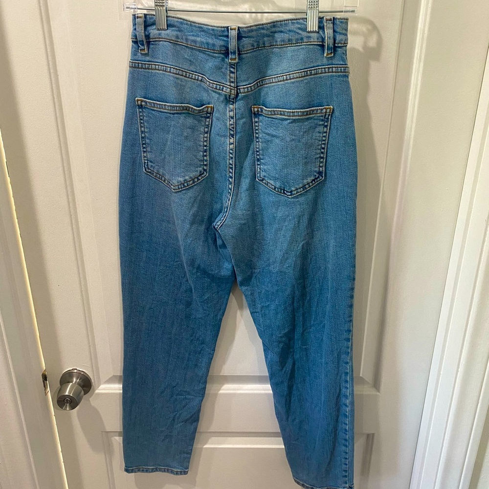 ASOS DESIGN / Farleigh high waisted slim mom jeans / light stone wash